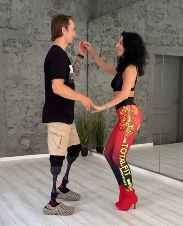 Холостяк Олександр Терен 