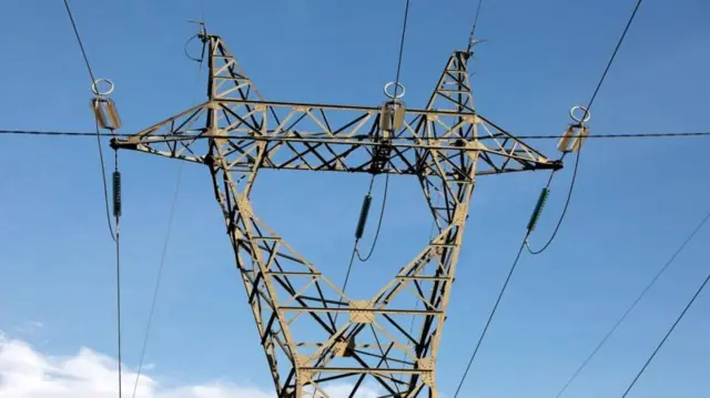 विद्यु्त प्रसारण लाइन