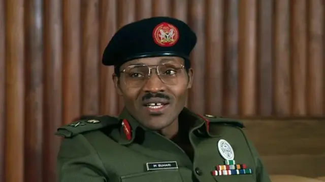 Buhari a lokacin yana shugaban mulkin sojin Najeriya.