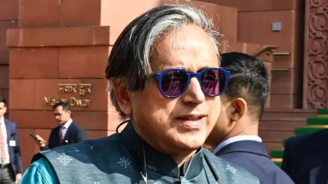 కాంగ్రెస్ ఎంపీ శశి థరూర్