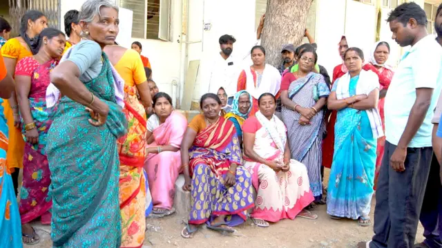 మృతుడి తల్లి శారద