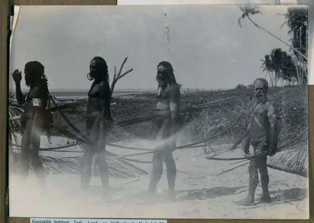 Potret hitam putih Orang Papua Selatan