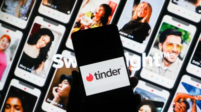 ٹ﻿نڈر پر ڈیٹ