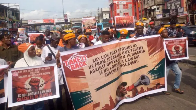 Ndị na-eme ngaghariiwe