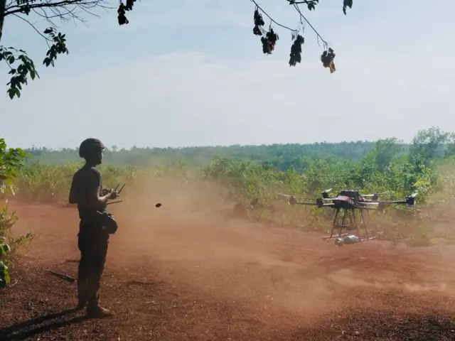 ရွှေကျင် ခမရ ၅၉၈ တပ်ရင်းကို တိုက်ခိုက်နေတဲ့မြင်ကွင်း 