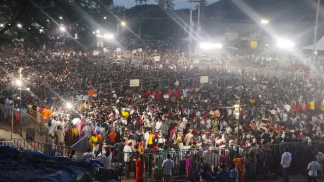 సింహాచలం, గిరి ప్రదక్షిణ, భక్తుల రాక, సింహాద్రి అప్పన్న