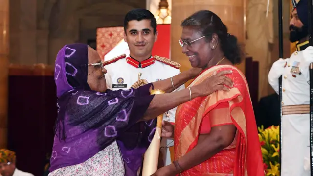 હીરબાઈ લોબી, ગીર, મહિલા, ગુજરાત, બીબીસી ગુજરાતી