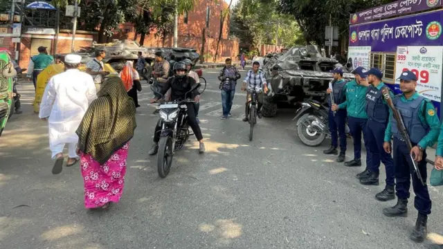 ঢাকায় ভারতীয় হাইকমিশনসহ কূটনীতিক জোনে নিরাপত্তা জোরদার করা হয়েছে