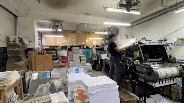 অন্যান্য নির্বাচনের তুলনায় ছাপাখানা ও সাউন্ড সিস্টেমের ব্যবসা খারাপ যাচ্ছে বলে বলছেন ব্যবসায়ীরা 