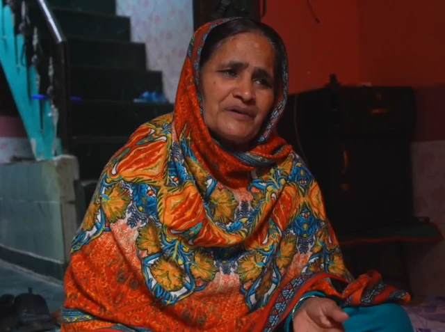 गुलफिशा यांच्या आई शाकरा बेगम