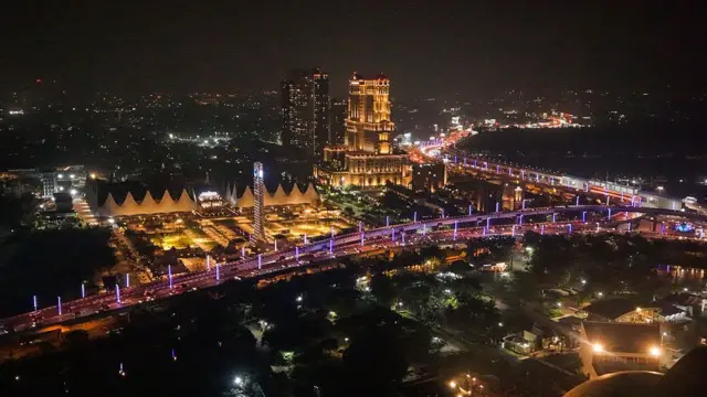 পাখির চোখে রাতের কলকাতা