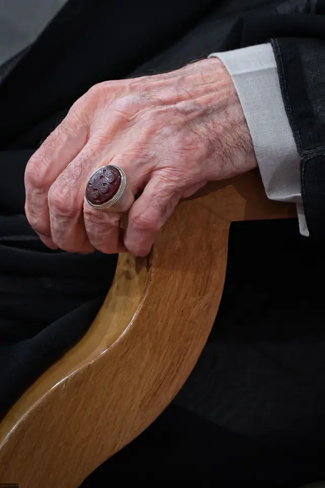 دست خامنه ای و انگشتر