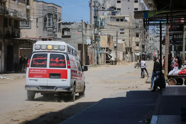 ग़ज़ा में एंबुलेंस