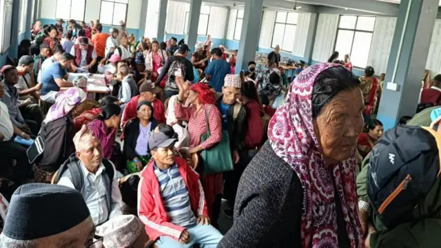 म्याग्दीको धौलागिरी गाउँपालिकाले पोखरामा चलाएको 'घुम्ती शिविर'