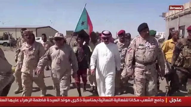 ஐக்கிய அரபு அமீரகத்தின் (UAE) ஆதரவுடைய தெற்கத்திய இடைக்கால கவுன்சில் (STC) யேமனில் சமீபத்தில் மேற்கொண்ட நடவடிக்கைகளைத் தொடர்ந்து, ஸ்கை நியூஸ் அல் அரேபியா (Sky News Al Arabiya) STC-இன் விவரணையின் அடிப்படையில் பல்வேறு நிகழ்ச்சிகளை ஒளிபரப்பியது. இதில் STC தலைவர் மன்சூர் சலே உடனான நேர்காணலும் அடங்கும்.
