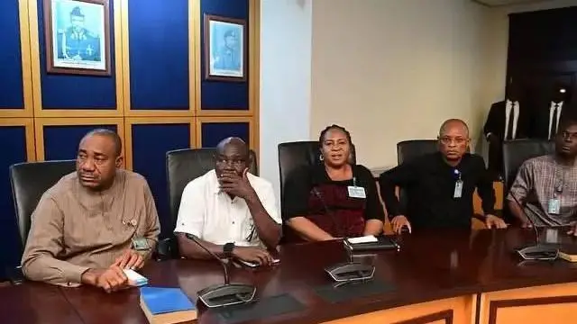 Ndịisi ọrụ Bekee na Rivas Steeti