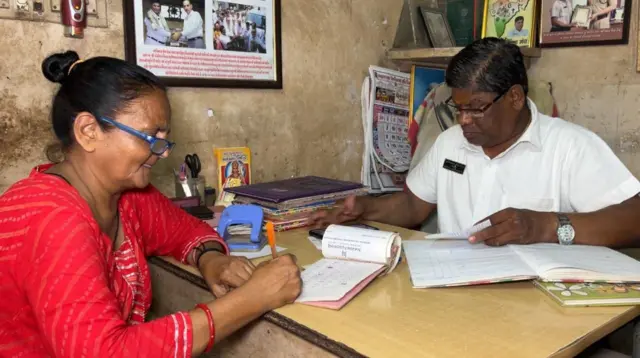 નિ:સ્વાર્થ સેવા કરવા છતાં વેણીલાલને ઘણું અપમાન સહન કરવું પડ્યું છે