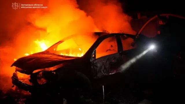 Згорілий автомобіль у Запоріжжі