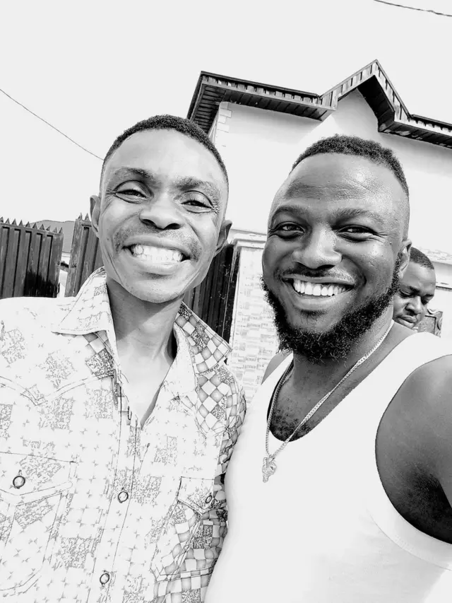 Aworan Dodo Ede ati Sisi Quadri