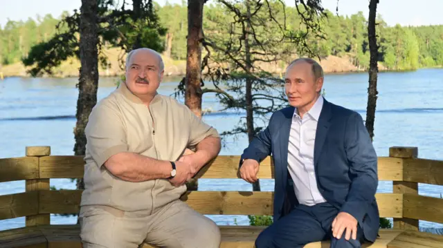 ပူတင်ရဲ့မဟာမိတ် လူကာရှန်ကို