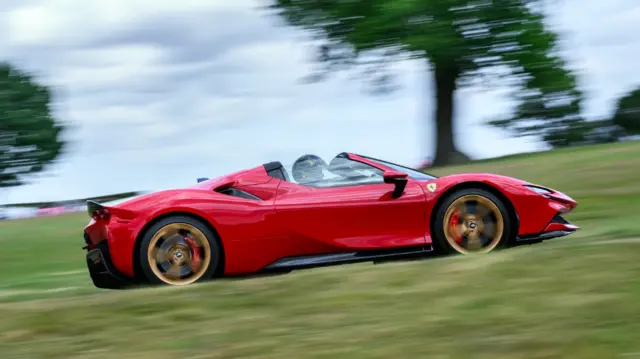 تا سال ۲۰۳۰ چهل درصد از محصولات فراری موتور الکتریکی خواهد داشت