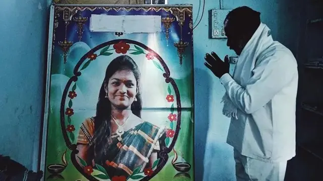  Siku ambayo alifariki Mounika alitakiwa kusafiri kwenda kwenye harusi ya rafiki yake 