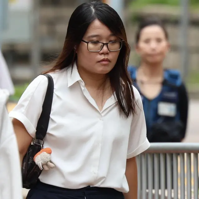 梁丽帼抵达香港西九龙裁判法院(21/8/2026)