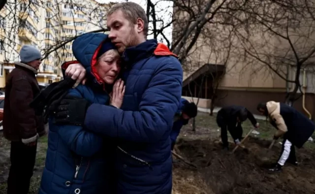 Бучадагы кыргындын курмандыктарын акыркы сапарга узатуу зыйнаты