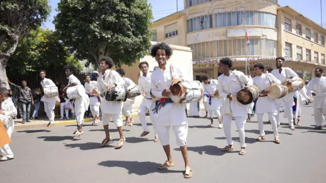 ምርኢት ካርኒቫል - ብሄራት