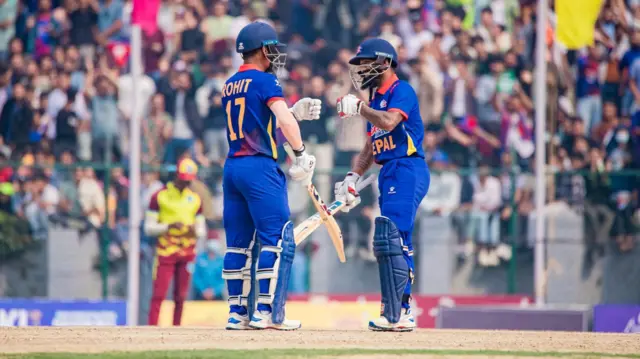 नेपाली टिम