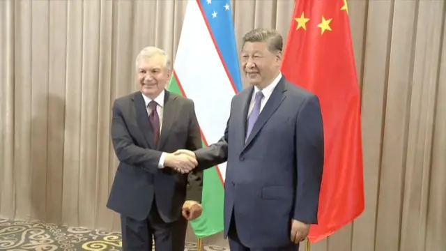 Kim Kim bilan mumkin jinsiy aloqa Totali ziravorlar jinsiy aloqa