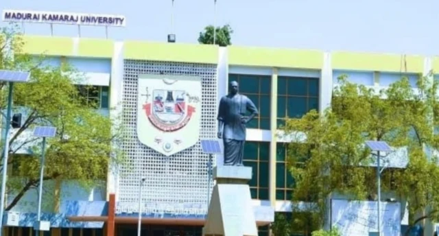 டி.என்.பி.எஸ்.சி முறைகேடு: தமிழ் வழியில் படித்ததாக போலி சான்றிதழ் சமர்ப்பித்த அதிகாரிகள் சிக்கியது எப்படி?