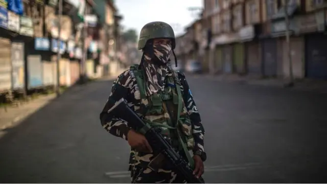 ஜம்மு காஷ்மீர்- 370 சட்டப் பிரிவு