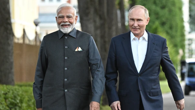 நரேந்திர மோதி, விளாடிமிர் புதின்