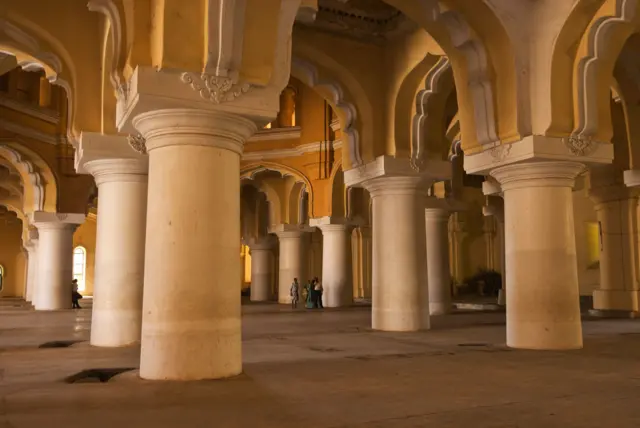 டச்சுக் கிழக்கிந்திய கம்பனி, மதுரை மன்னர்கள், போர்ச்சுக்கீசியர்கள், வரலாறு