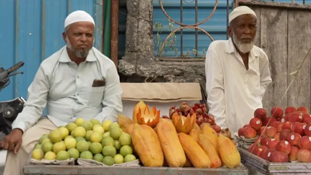 मुस्लिमांचा आर्थिक-राजकीय सत्तेतला वाटा कुठे आहे?