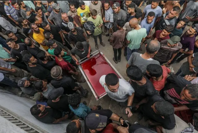 مقتل العشرات إثر إطلاق جنود إسرائيليين النار على نقطة توزيع مساعدات غذائية في مدينة غزة – 31 يوليو/ تموز 2025 