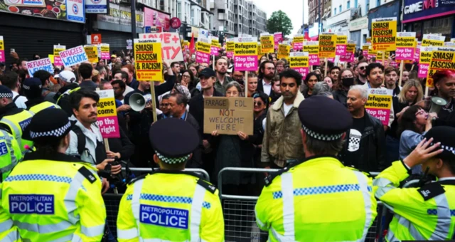 ስደተኞች ጠል ነውጥና ዘረኛነትን የሚነቅፉ ሰልፎች