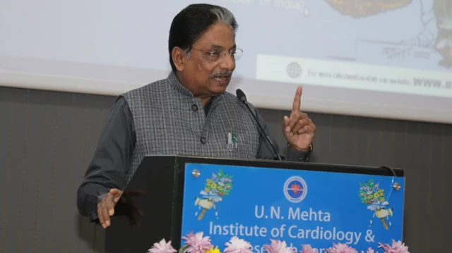 બીબીસી ગુજરાતી કોરોના કોવિડ ઍમિક્રોન ગુજરાત વાઈરસ આરોગ્ય દર્દી