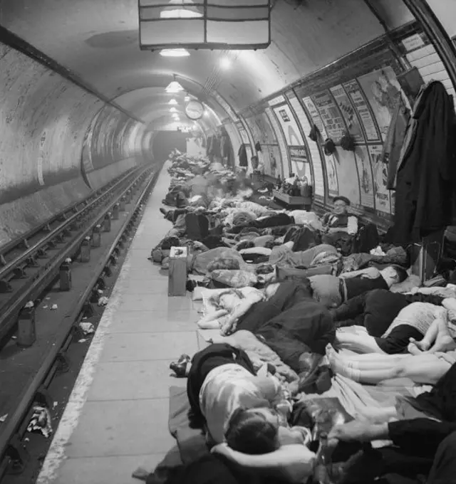 Лондонське метро, листопад 1940