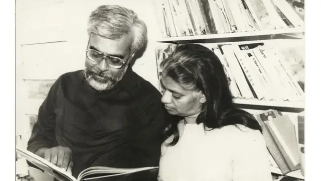 पत्नी सुनंदासोबत अनिल अवचट