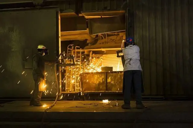 કામદાર, બીબીસી, ગુજરાતી