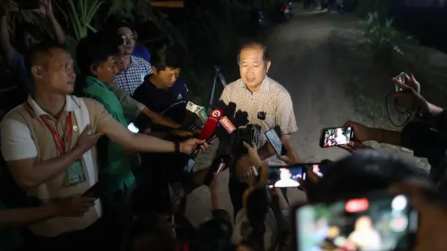 Doan Tan Buu, wakil pemimpin di provinsi di wilayah selatan Vietnam itu mengatakan sang bocah kehabisan oksigen dan terdapat banyak luka di tubuhnya.