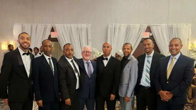 Dhalattoonni Oromoo Ameerikaa jiraataan fi meeshaalee wal'aansaa dhaabbilee gargaarsarraa arjoomame hospitaalota fi buufataalee fayyaaf qoodan.