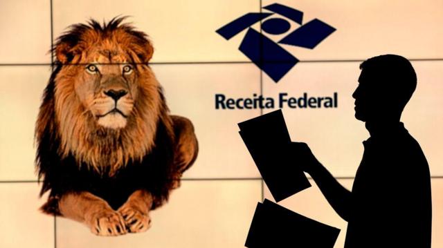 Silhueta de homem segurando papéis em frente a uma tela mostrando o logotipo da Receita Federal e a imagem de um leão