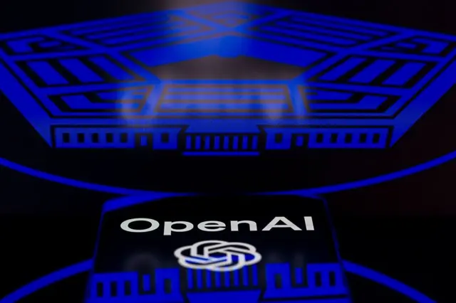 Logo de Open AI sobre dibujo del Pentágono