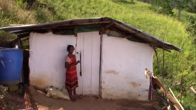 இலங்கையில் திட்வா புயலால் பாதிக்கப்பட்ட மாற்றுத்திறனாளி