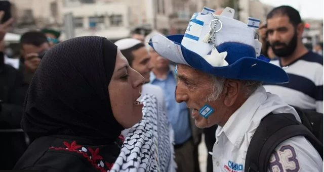 Mareykanka ayaa ka cabiqabo inuu dagaalka ku fido waddamada kale ee xadka la leh 