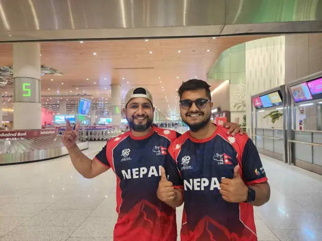 मुम्बईको वाङ्खेडे रङ्गशाला पुगेका नेपाली समर्थक