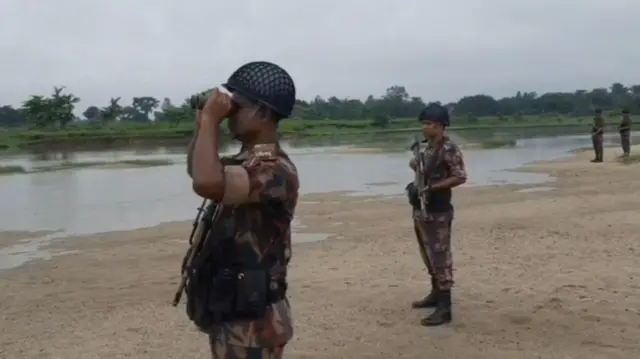 সীমান্তে বাংলাদেশের সীমান্তরক্ষী বাহিনী বিজিবির নজরদারি